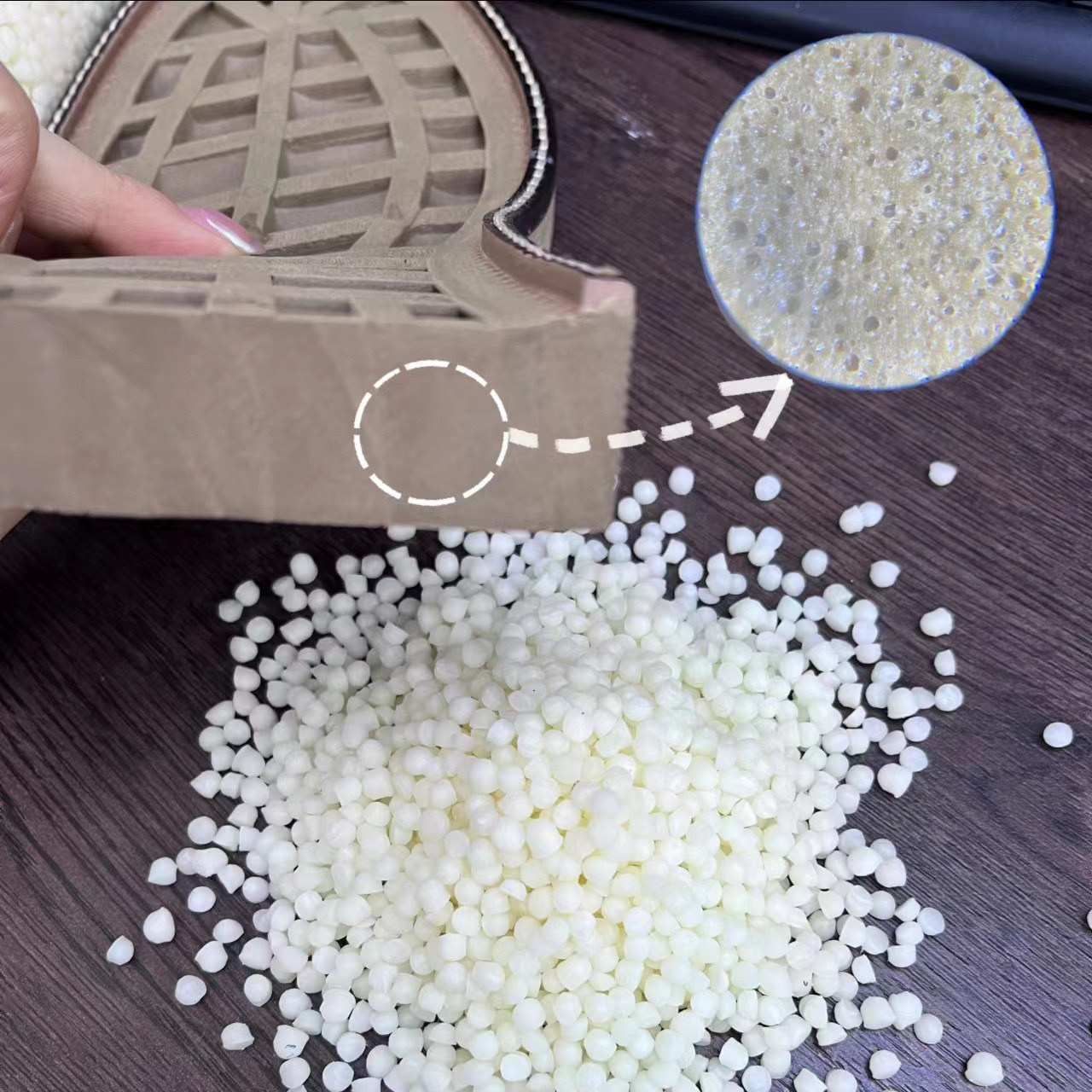 Super Light Weight Foaming Expansion PVC Compound Granules for Sport Shoes Fashion Footwear Soles